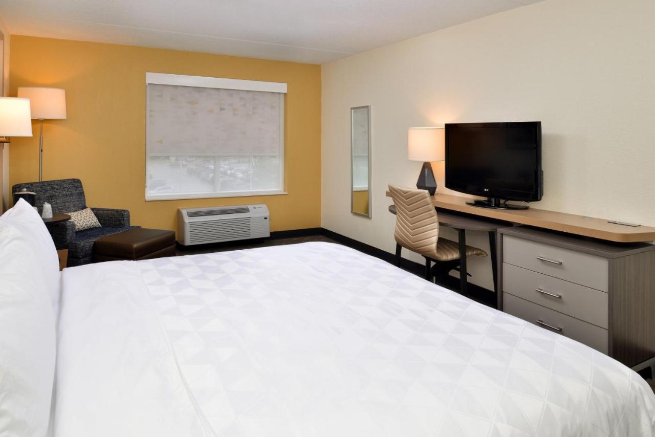 Holiday Inn Hotel & Suites Overland Park-Convention Center By Ihg Exteriör bild