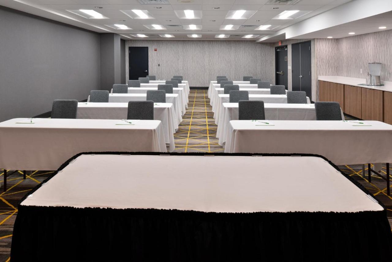 Holiday Inn Hotel & Suites Overland Park-Convention Center By Ihg Exteriör bild
