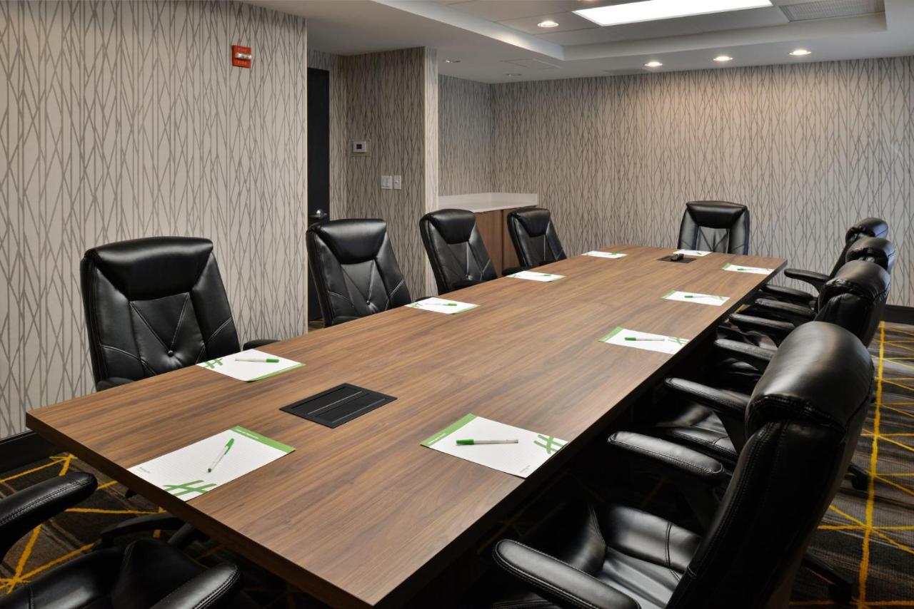Holiday Inn Hotel & Suites Overland Park-Convention Center By Ihg Exteriör bild