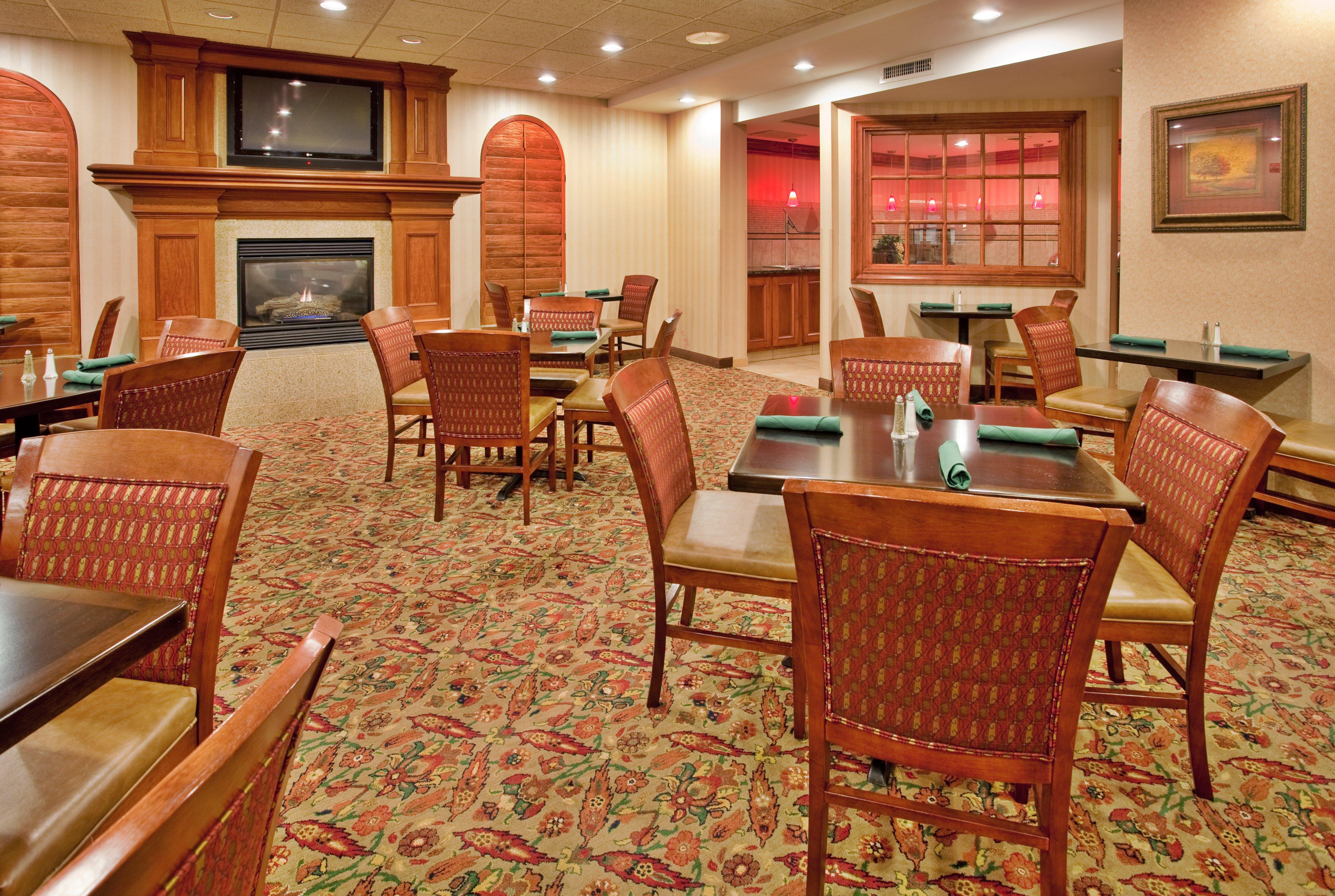 Holiday Inn Hotel & Suites Overland Park-Convention Center By Ihg Exteriör bild