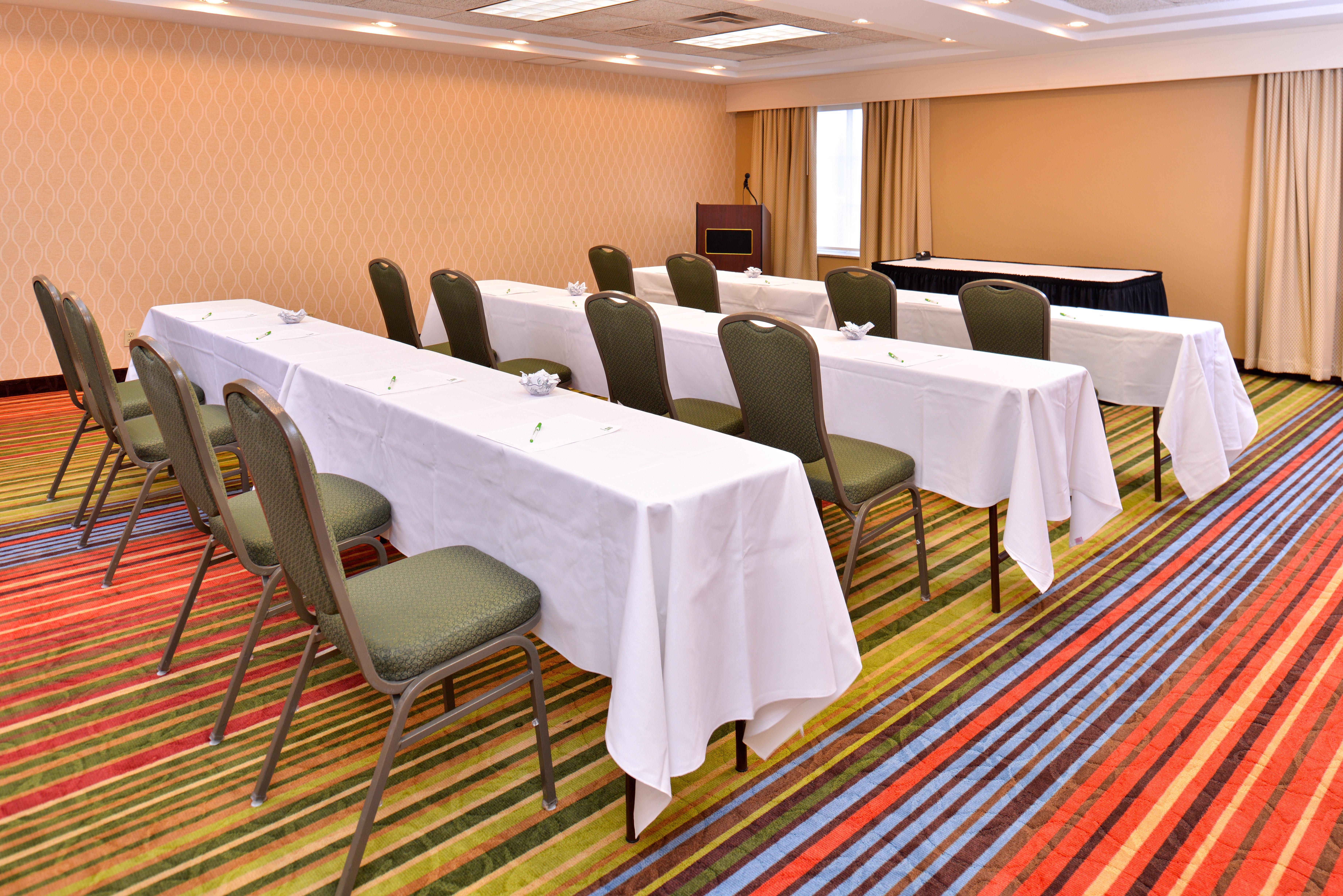 Holiday Inn Hotel & Suites Overland Park-Convention Center By Ihg Exteriör bild