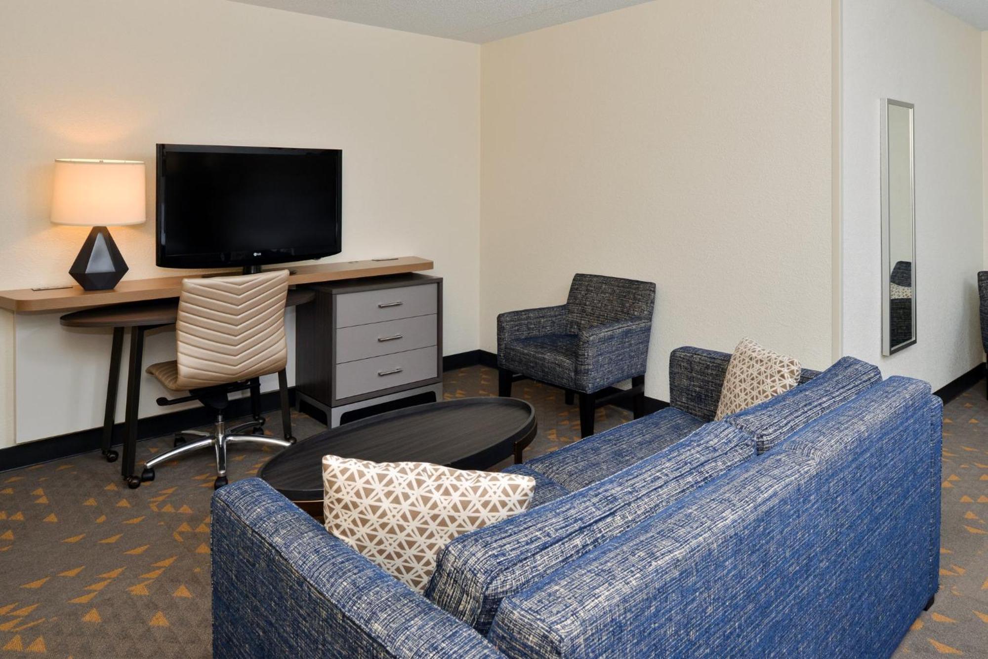 Holiday Inn Hotel & Suites Overland Park-Convention Center By Ihg Exteriör bild